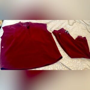 Figs scrub set. gently used